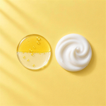 Le texture del Duo Skincare Must Have: acqua micellare bifasica e crema viso con cellule staminali